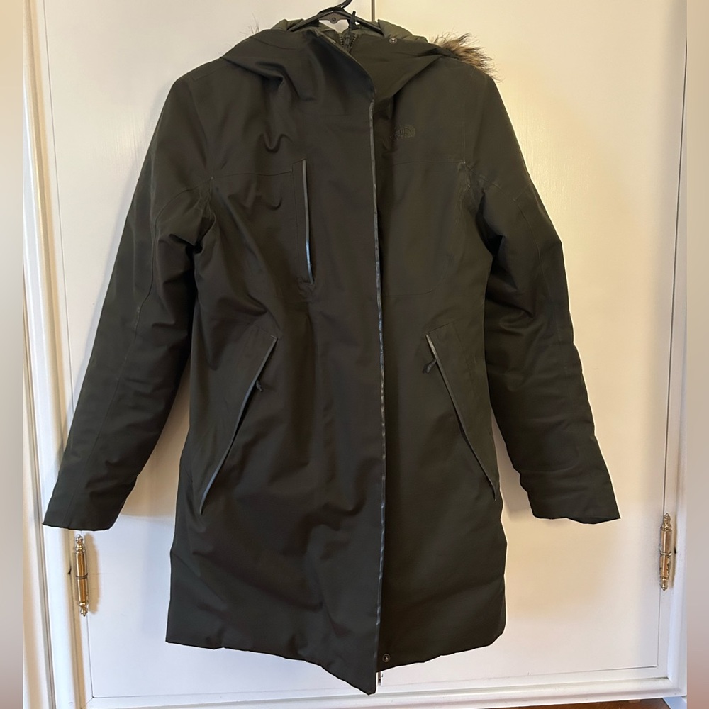 The North Face Far Northern Waterproof Parka, women’s small, green, pre-owned